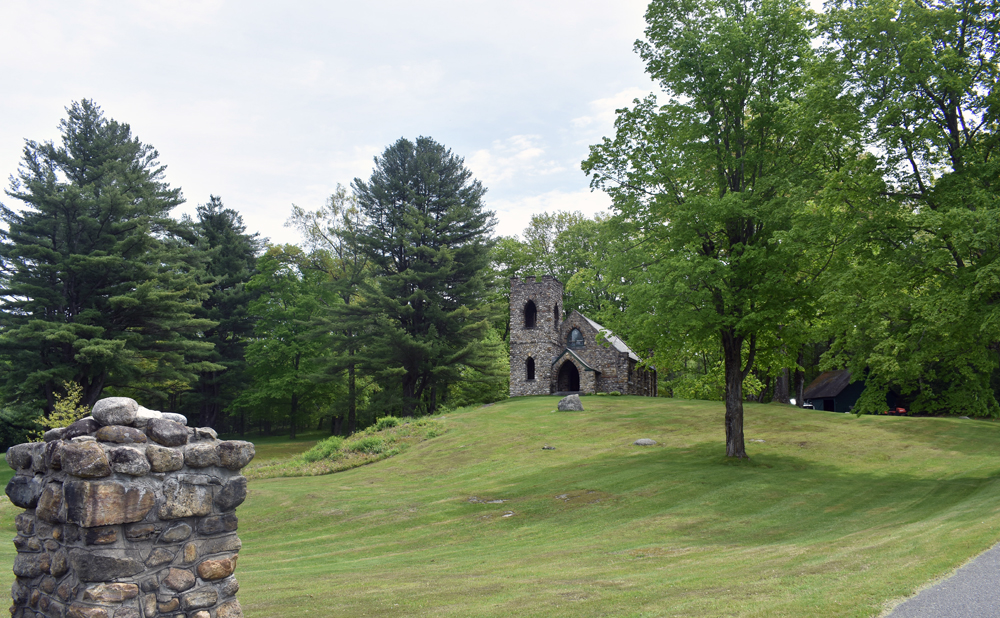 Valley View Memorial Chapel and cemetery