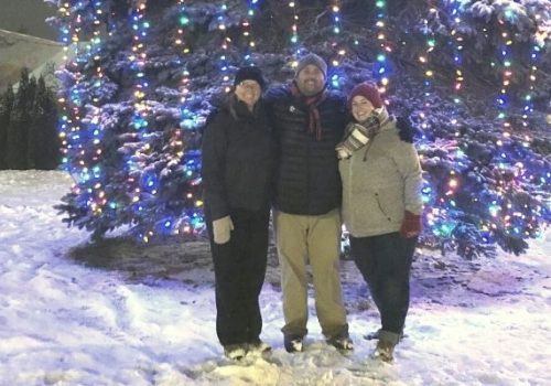 tacc members at holiday tree